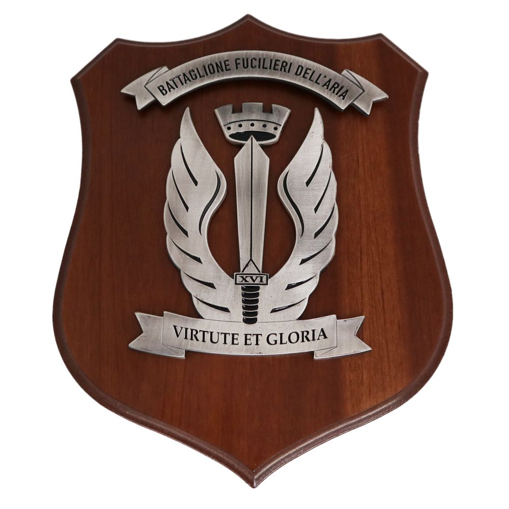 CREST IN METALLOBASE LEGNO CL3 22 X 17 CMBTG FUCILIERI